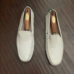 White Todd’s size 10.5